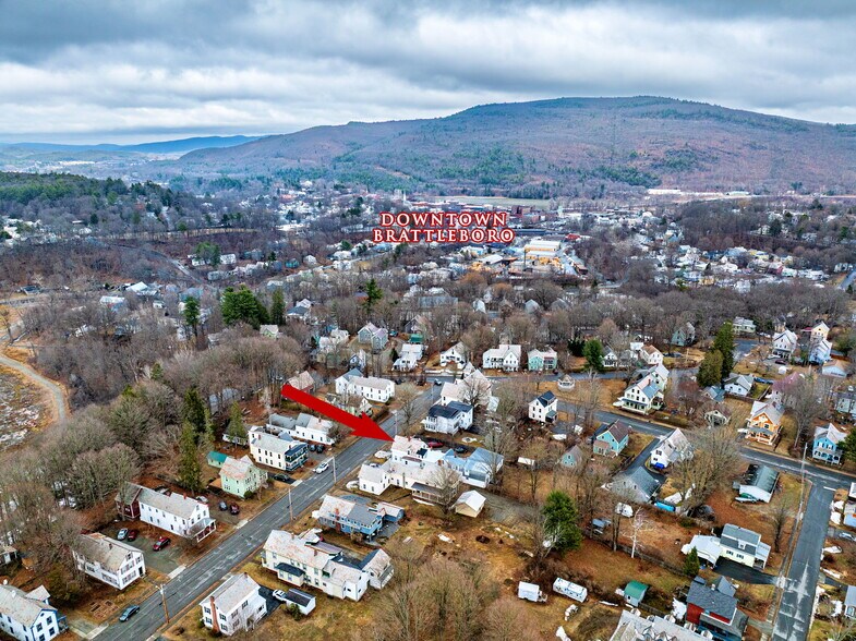 More Photos Of 22 Chestnut St, Brattleboro Apartments For Sale