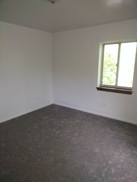 More Photos Of 210 5th Ave, Elizabeth Apartments For Sale