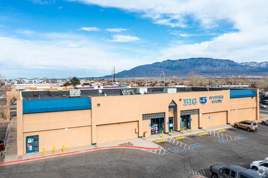 More Photos Of 9301 Coors Blvd NW, Albuquerque Unknown For Lease