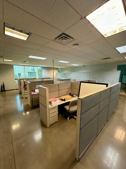 More Photos Of 3301 Matrix Dr, Richardson Research And Development For Sale