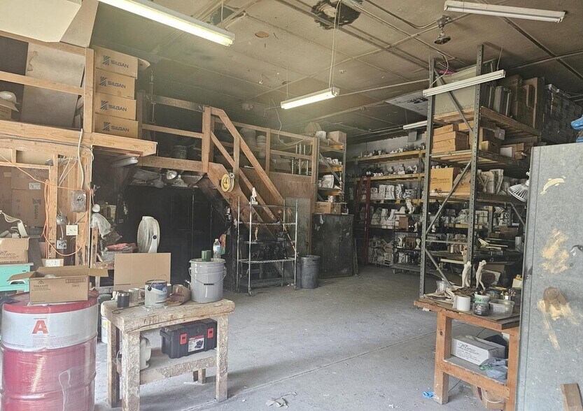 More Photos Of 20 Main St, Schwenksville Manufacturing For Sale
