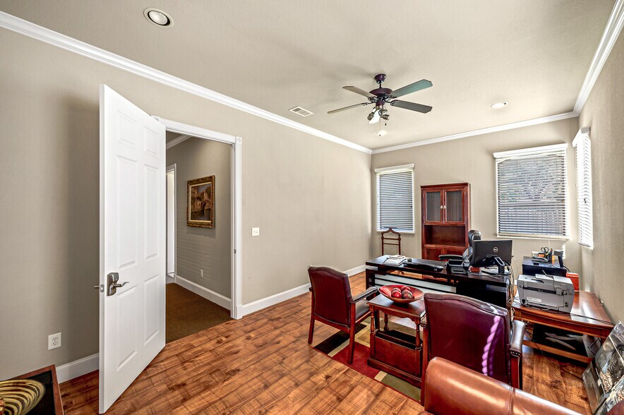 More Photos Of 1846 Snake River Rd, Katy Medical For Lease
