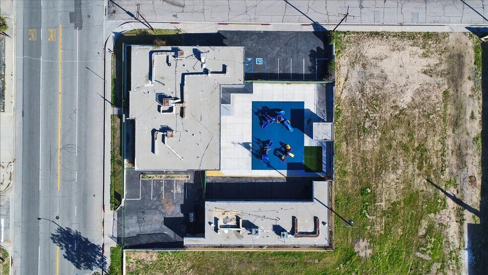 More Photos Of 1455 E Lynwood Dr, San Bernardino Schools For Sale