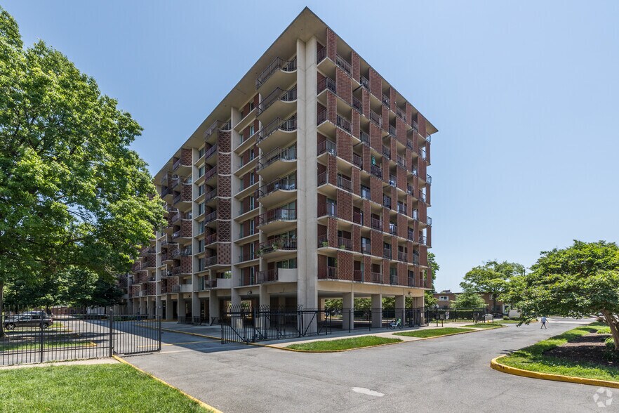 More Photos Of 101-103 G St SW, Washington Apartments For Sale