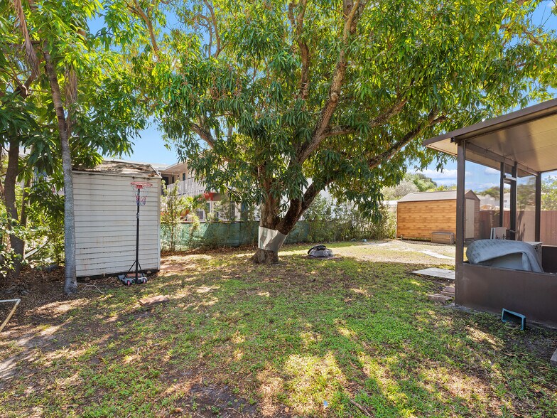 More Photos Of 1311-1315 N 19th Ave, Hollywood Multifamily For Sale