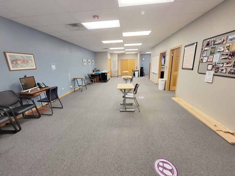 More Photos Of 11520 W 183rd St, Orland Park Medical For Sale