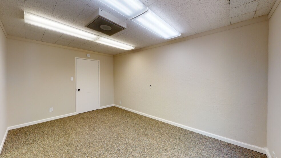 More Photos Of 1300 West St, Redding Office For Lease