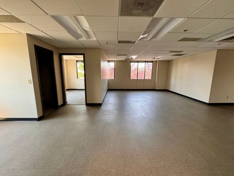 More Photos Of 24 S 1100 E, Salt Lake City Medical For Lease