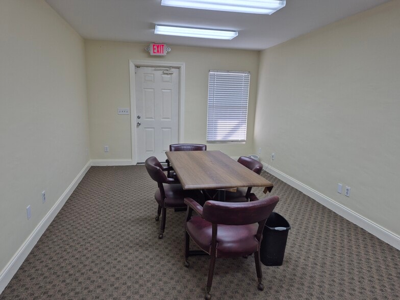More Photos Of 1625 Colonial Blvd, Fort Myers Medical For Sale