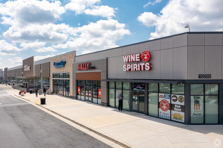 More Photos Of 10300 Mill Run Cir, Owings Mills Unknown For Lease