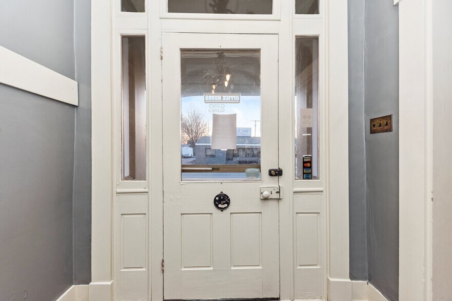 More Photos Of 301 N Main St, Georgetown Healthcare For Sale