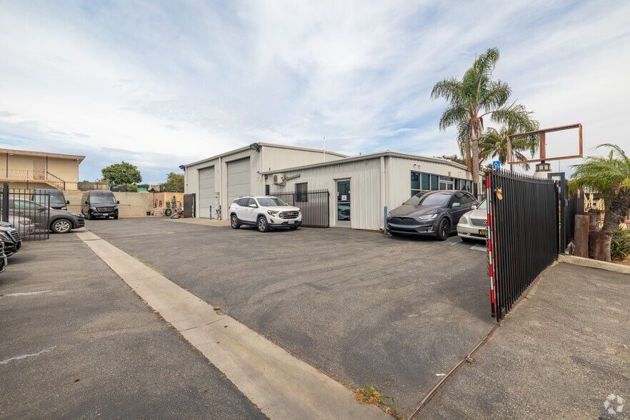 More Photos Of 4567 W El Segundo Blvd, Hawthorne Freestanding For Sale