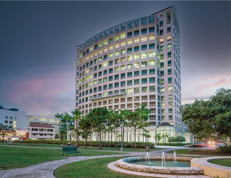 More Photos Of 2800 Ponce de Leon Blvd, Coral Gables Office For Lease
