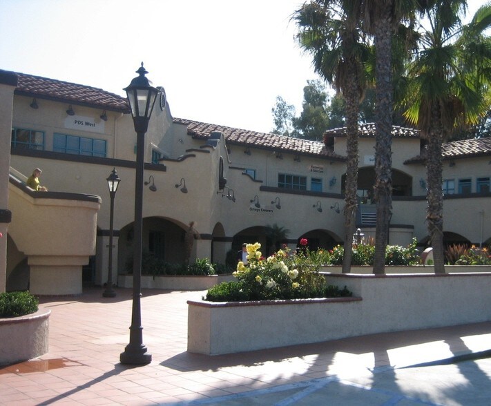 More Photos Of 27184 Ortega Hwy, San Juan Capistrano Storefront Retail Office For Lease