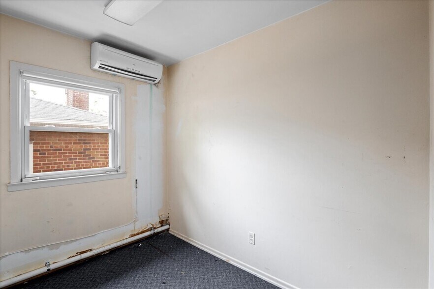 More Photos Of 25-31-25-33 Francis Lewis Blvd, Flushing Office Residential For Sale
