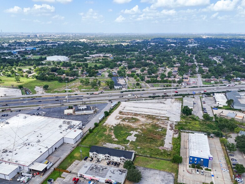 More Photos Of 4900 North Fwy, Houston Land For Lease