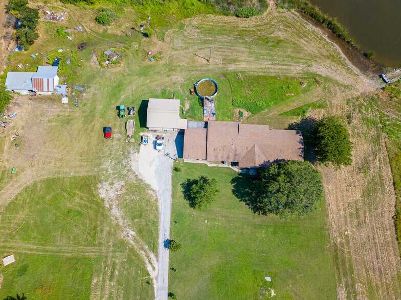 More Photos Of 1711 Walter Holliday, Cleburne Land For Sale