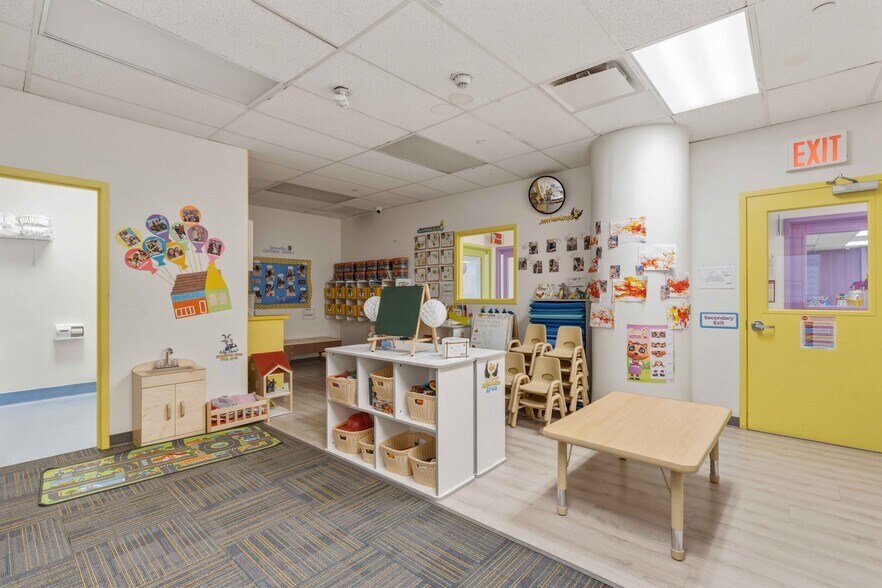 More Photos Of 2728 Thomson Ave, Long Island City Apartments For Sale