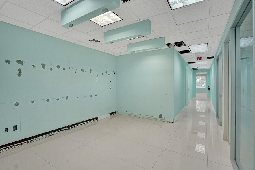 More Photos Of 15620 SW 29th St, Miramar Medical For Sale