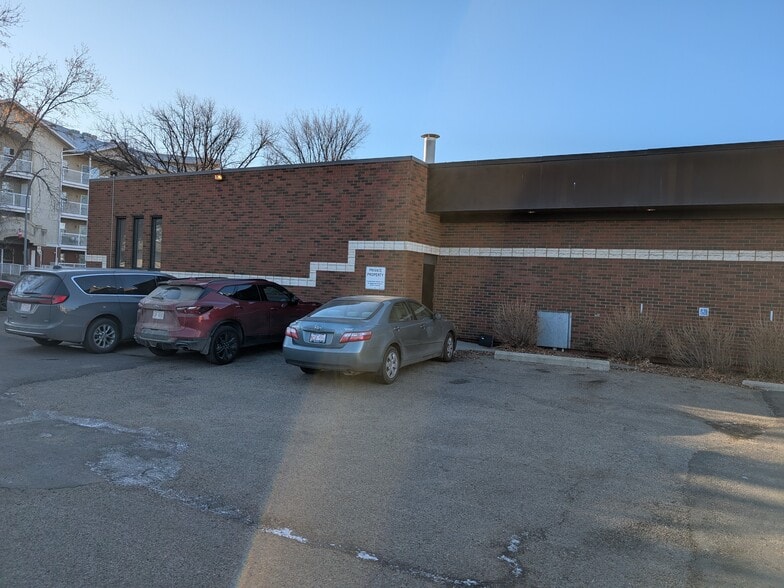 More Photos Of 8405 83rd St NW, Edmonton Religious Facility For Sale