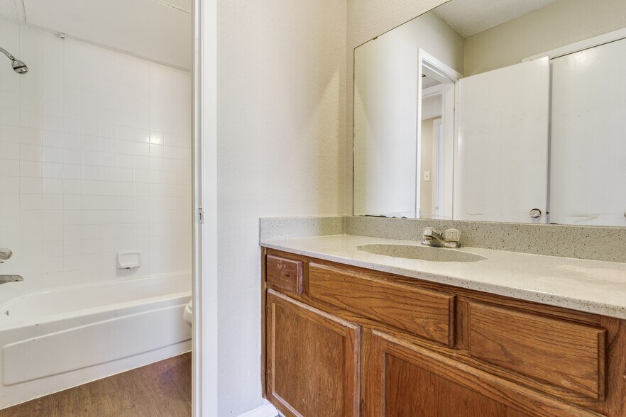 More Photos Of 3600 Hulen Park Cir, Fort Worth Multifamily For Sale