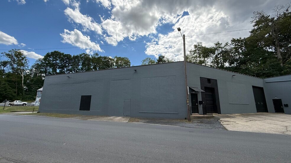 More Photos Of 719 Conestoga St, Bethlehem Warehouse For Lease