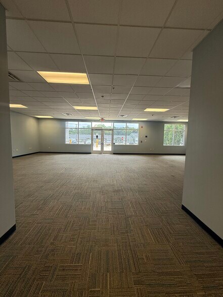 More Photos Of 585 White Mountain Hwy, Milton Storefront For Lease