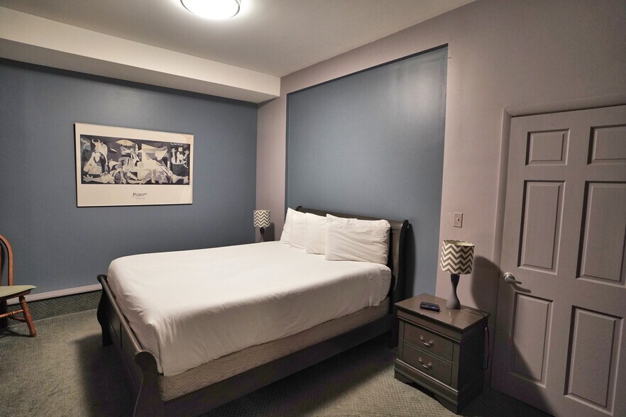 100 York St, Gettysburg, PA 17325 Flex For Sale