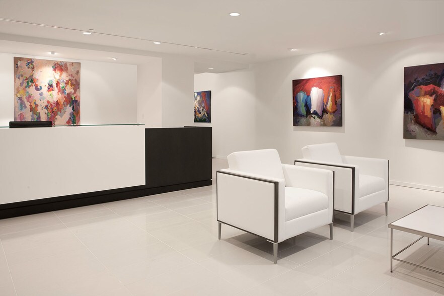 More Photos Of 2101 L St NW, Washington Office For Sale