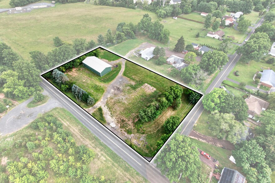 More Photos Of 2114 Store Rd, Harleysville Contractor Storage Yard For Sale