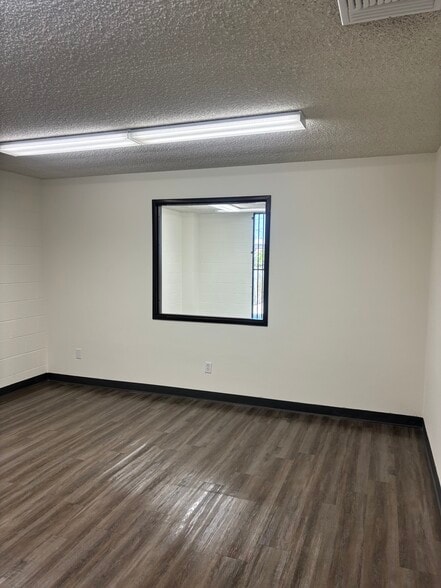 More Photos Of 1913 Merced Ave, South El Monte Warehouse For Lease