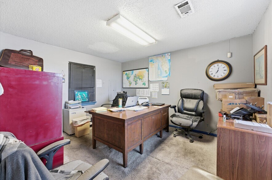 More Photos Of 15831 Highway 105 W, Montgomery Light Manufacturing For Sale
