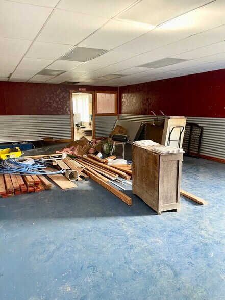 More Photos Of 309 Calcasieu Ave, Lake Arthur General Retail For Sale
