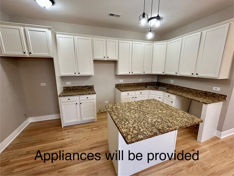 More Photos Of 5644 S Prairie Ave, Chicago Apartments For Sale