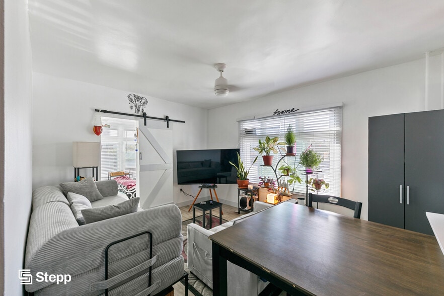 More Photos Of 319 Elm Ave, Long Beach Apartments For Sale