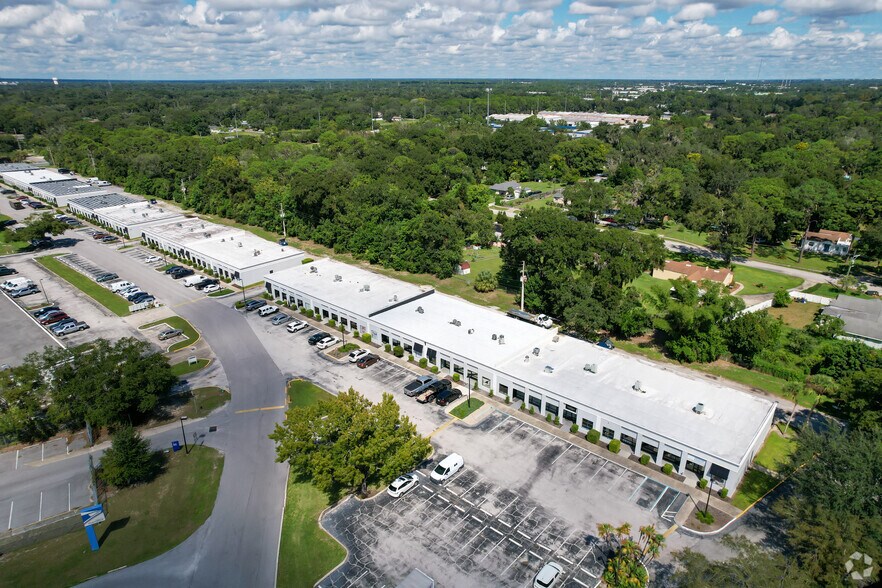 More Photos Of 102-134 Live Oaks Blvd, Casselberry Unknown For Lease