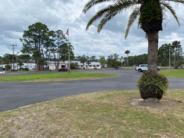 More Photos Of 221 Fentress Blvd, Daytona Beach Unknown For Lease