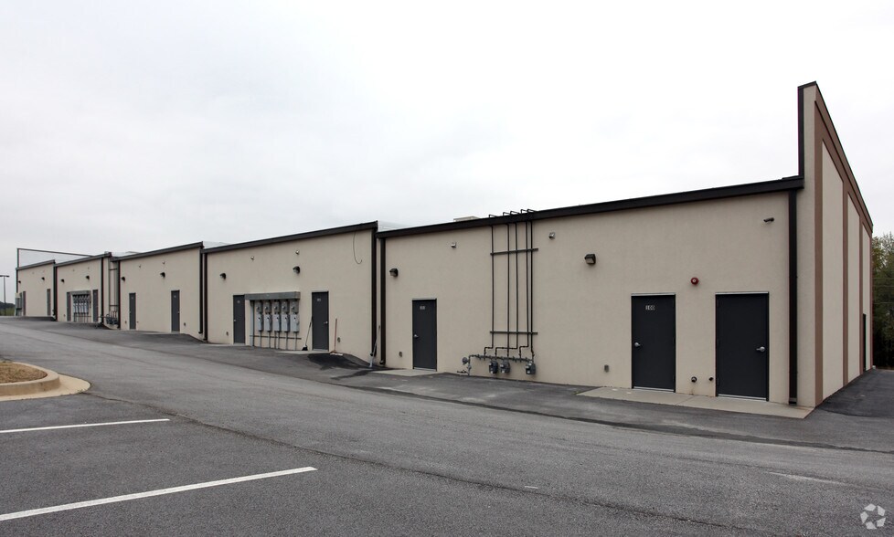 More Photos Of 1240 Sigman Rd NW, Conyers General Retail For Sale