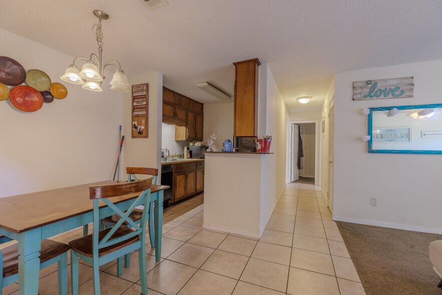 More Photos Of 5646 Cyanamid Rd, Milton Apartments For Sale