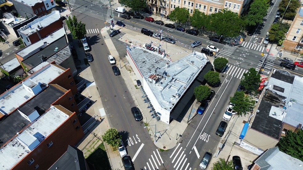 More Photos Of 3102 44th St, Astoria Land For Sale