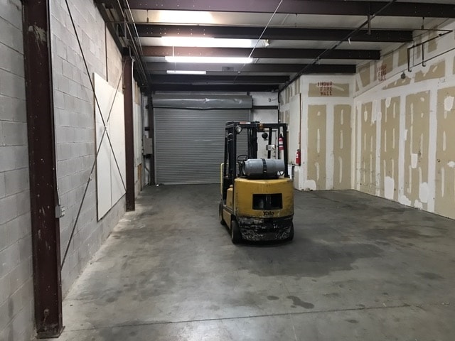 More Photos Of 1101 W Ferguson Ave, Pharr Showroom For Lease