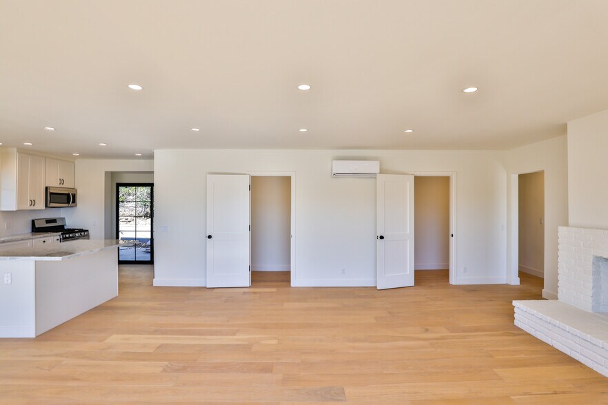 More Photos Of 22227 Pacific Coast Hwy, Malibu Apartments For Sale