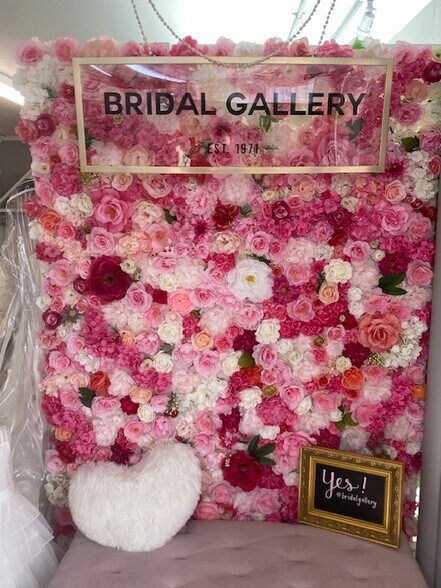 More Photos Of 7255 Glenview Dr, Richland Hills Freestanding For Sale