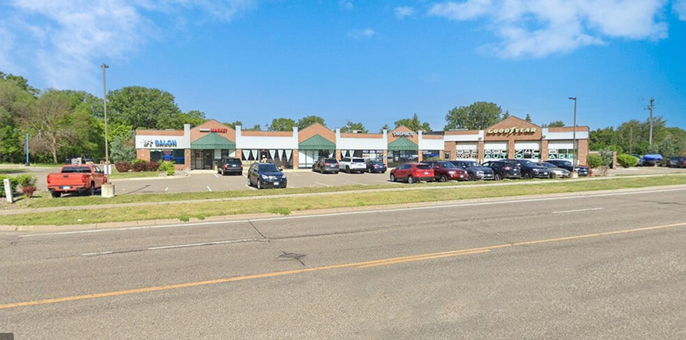 More Photos Of 12000-12014 Cr-11, Burnsville Unknown For Lease
