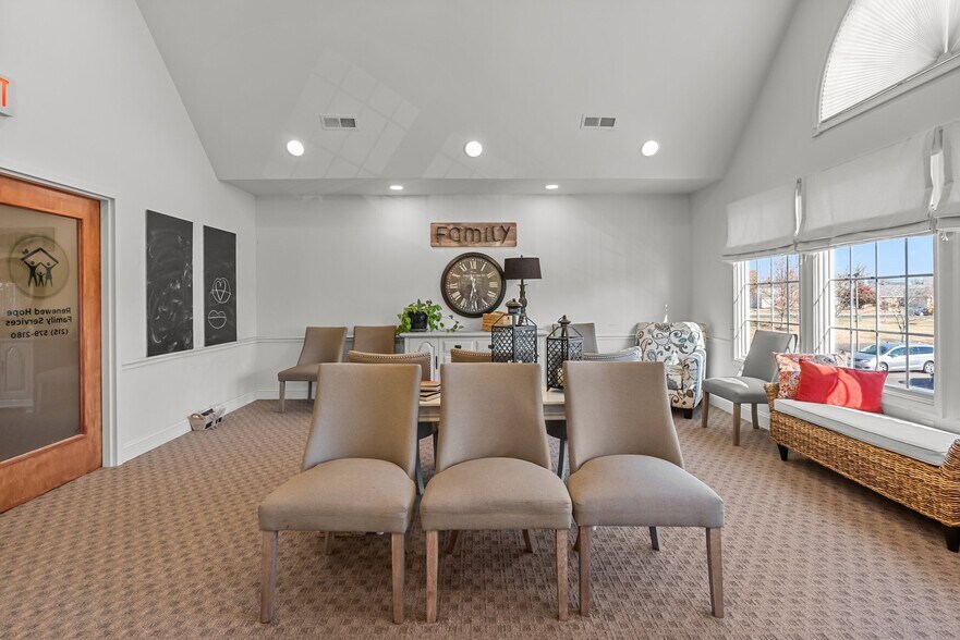 More Photos Of 790 Newtown Yardley Rd, Newtown Medical For Sale
