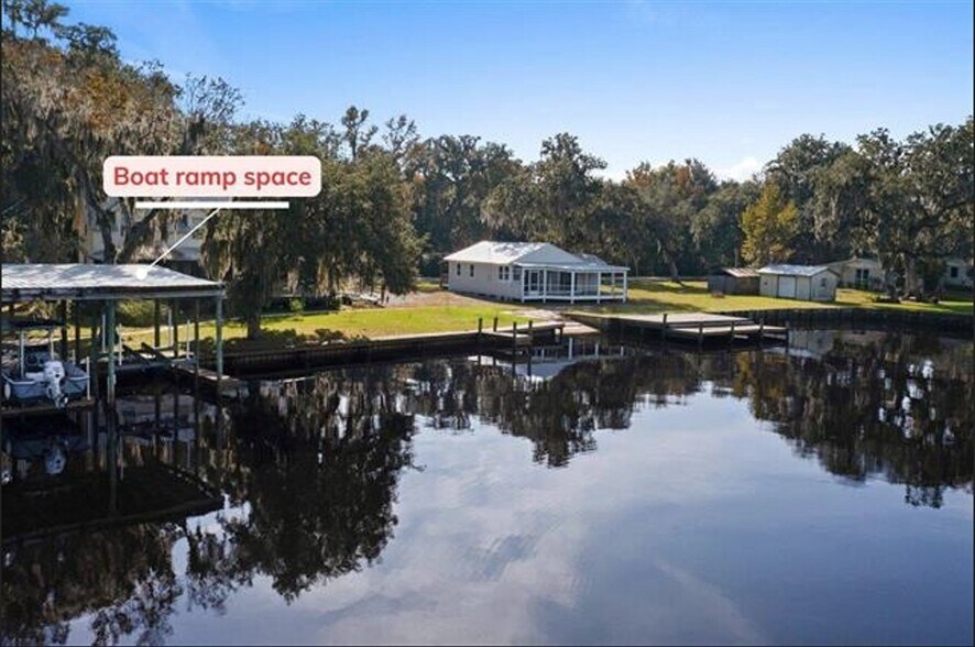 More Photos Of 13555 County Road 13 N, Saint Augustine Specialty For Lease