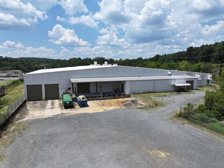 More Photos Of 8328 Macarthur Dr, North Little Rock Manufacturing For Lease