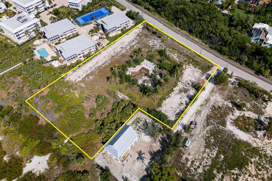 More Photos Of 555 E Gulf Dr, Sanibel Apartments For Sale