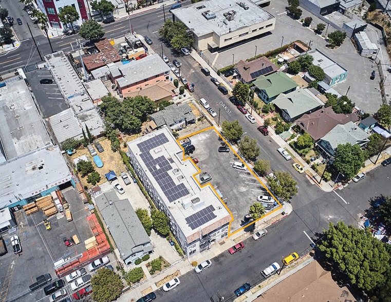 More Photos Of 1627 Oak St, Los Angeles Land For Sale