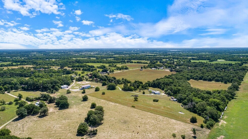 More Photos Of 1211 VZ County 4418 Rd, Canton Specialty For Sale
